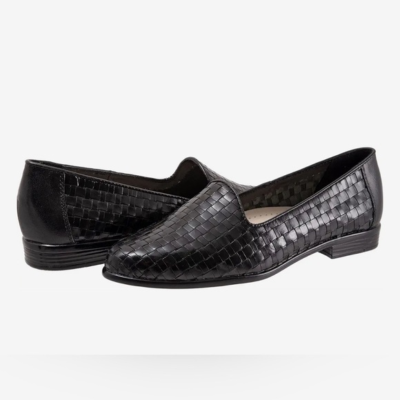 Trotters Shoes - Trotter Liz Black Woven Pattern Slip-ons Women’s size 8N New In Box